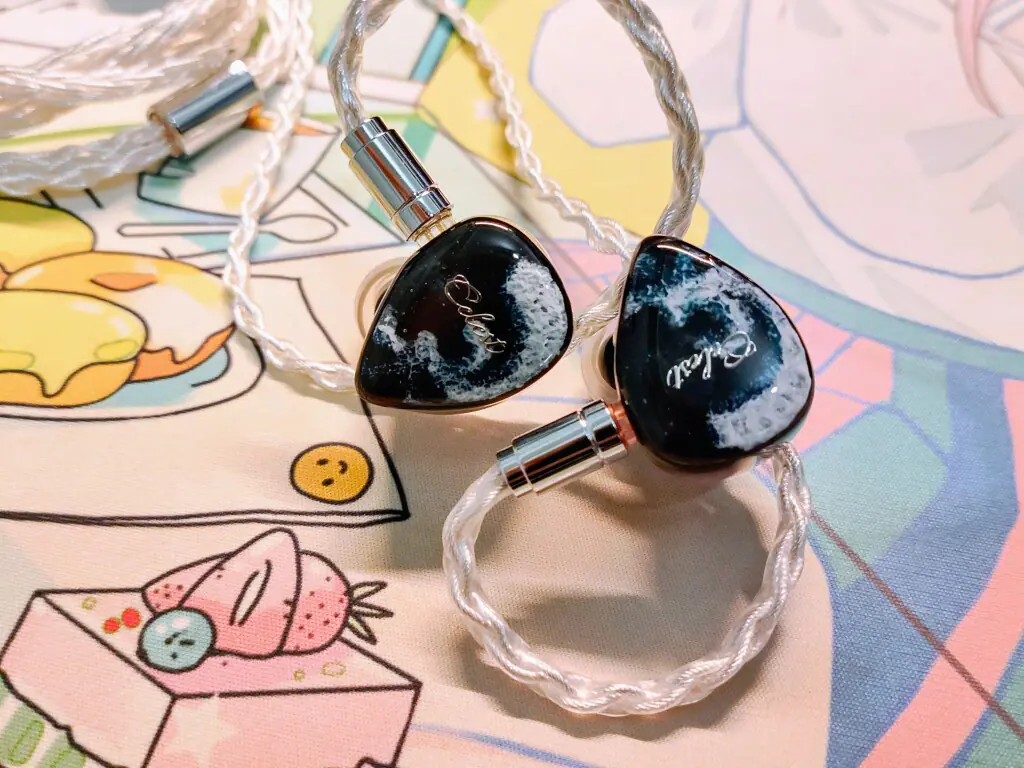 イヤホン】Kinera Celest Relentless – 伝説の鳥の名に相応しい、壮大