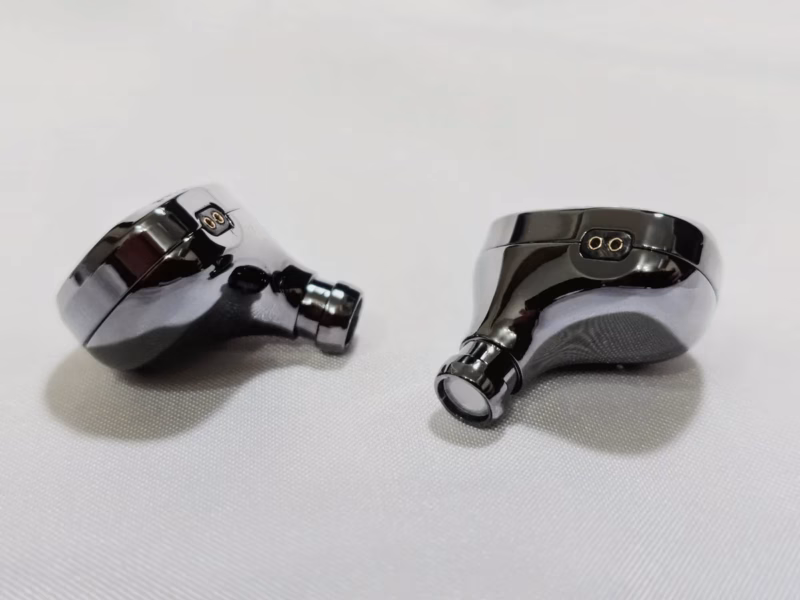 KBEAR Tourbillon-X – 歯車モチーフの輝きで楽しむ、厚みのあるリスニングサウンド 12 kbear tourbillon x 05