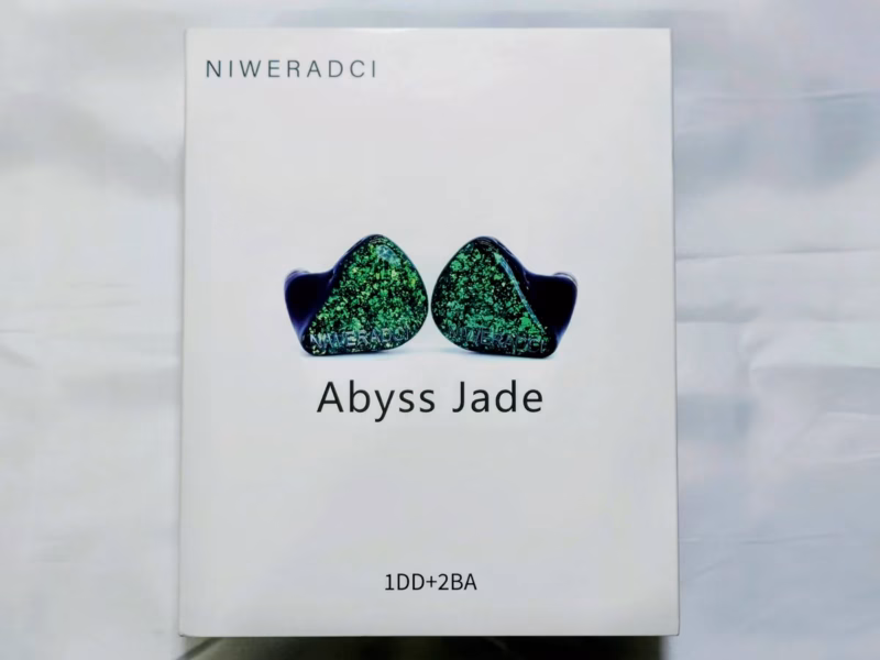Nici HiFi Abyss Jade – 外観も音も深みを重視。低重心で聴きやすいハイブリッドイヤホン 8 abyss jade 01