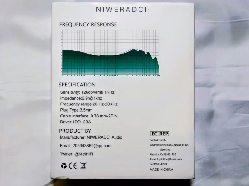 Nici HiFi Abyss Jade – 外観も音も深みを重視。低重心で聴きやすいハイブリッドイヤホン 9 abyss jade 02