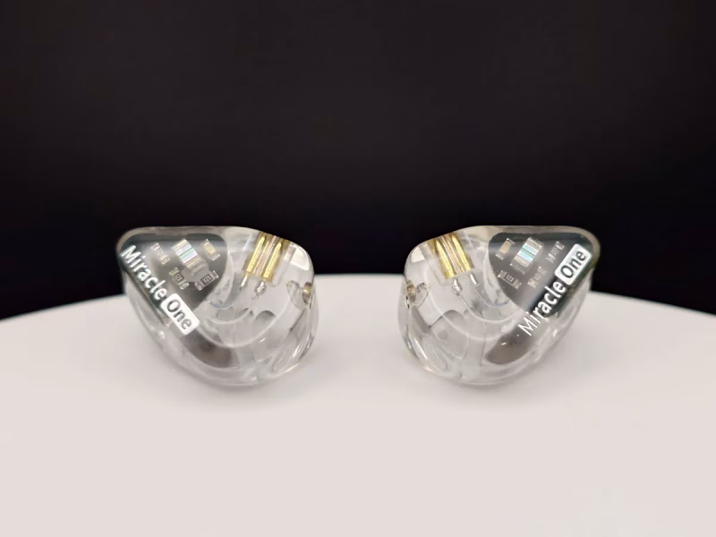 AFUL MiracleOne - 耳にすっぽり収まる、技術派AFULの新世代DD 15 AFUL MiracleOneの本体