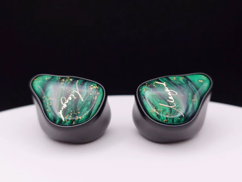 XENNS Mangird Tea Pro SE - クールな横顔はそのままに、翠をまとって滑らかに 12 XENNS Mangird Tea Pro SEのフェイスプレート
